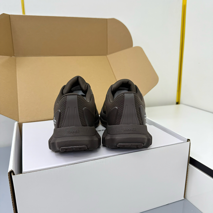 ALO 25S SNEAKER IN MOSS BROWN MESH FABRIC