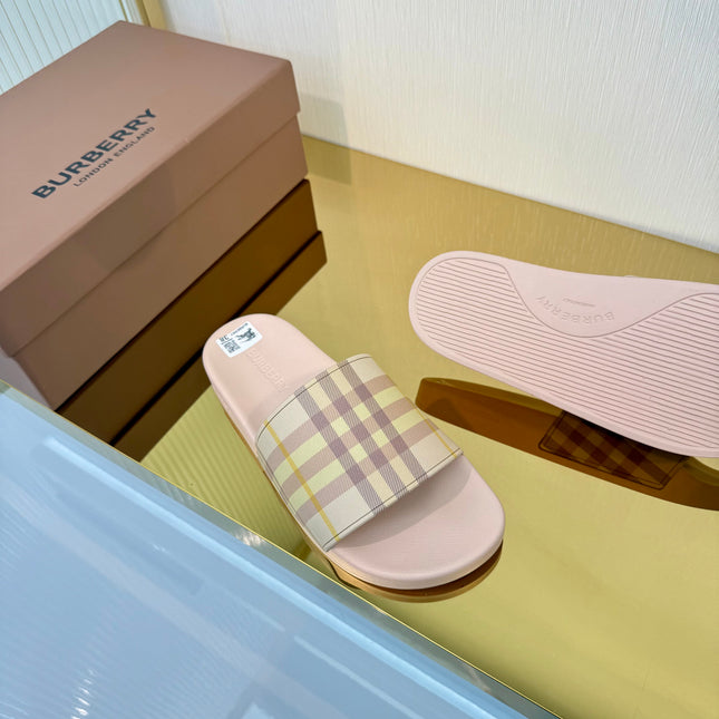 BURBERRY 26S SLIDES SANDAL IN LIGHT PINK CALFSKIN