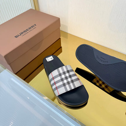 BURBERRY 26S SLIDES SANDAL IN GREY BLACK CALFSKIN