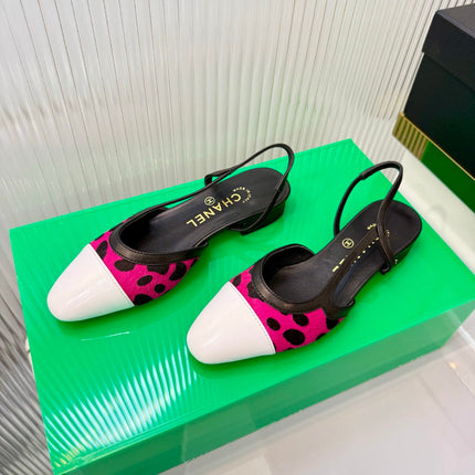 CHANEL 26S FLATS SLINGBACK IN WHITE PATENT CALFSKIN WITH DARK PINK PONY HAIR
