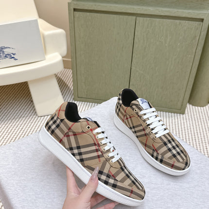 BURBERRY 26S PLAID TERRACE SNEAKERS IN LIGHT BROWN CANVAS