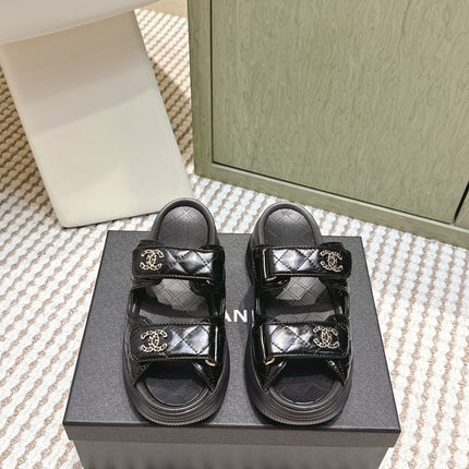 CHANEL 25S STRAP SANDALS IN BLACK PATENT CALFSKIN SILVER HARDWARE
