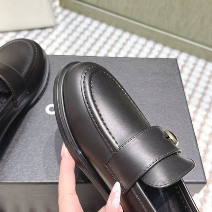 CHANEL 25S GODDESS FLAT LOAFERS IN BLACK CALFSKIN GOLD HARDWARE