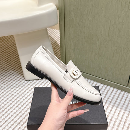 CHANEL 25S GODDESS FLAT LOAFERS IN WHITE CALFSKIN GOLD HARDWARE