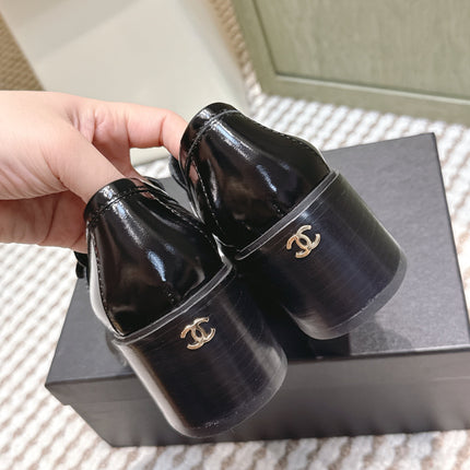 CHANEL 25S GODDESS MOCCASIN LOAFERS 65MM IN BLACK GLOSSY CALFSKIN GOLD HARDWARE