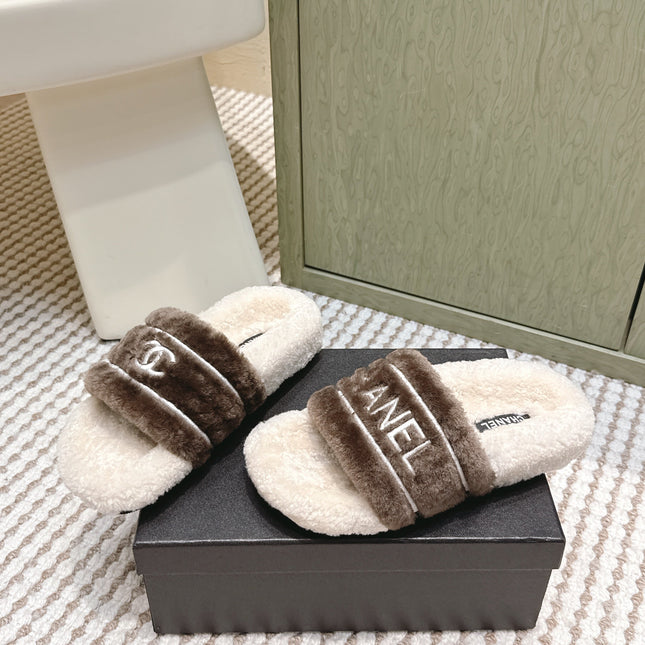 CHANEL 25S FLUFFY SLIDERS IN BEIGE AND BROWN