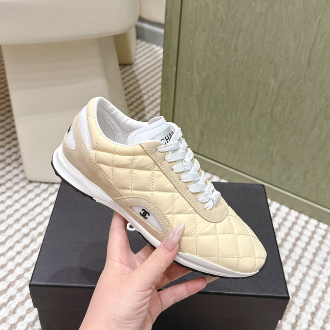 CHANEL 25S SNEAKERS IN LIGHT YELLOW CALFSKIN AND SUEDE