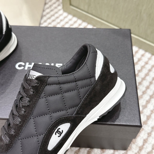 CHANEL 25S SNEAKERS IN BLACK CALFSKIN AND SUEDE