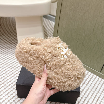 CHANEL 25S CLASSIC FURRY SLIDES IN LIGHT BROWN WITH DOUBLE C LOGO