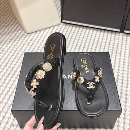 CHANEL 26S FLIP-FLOPS IN BLACK CALFSKIN