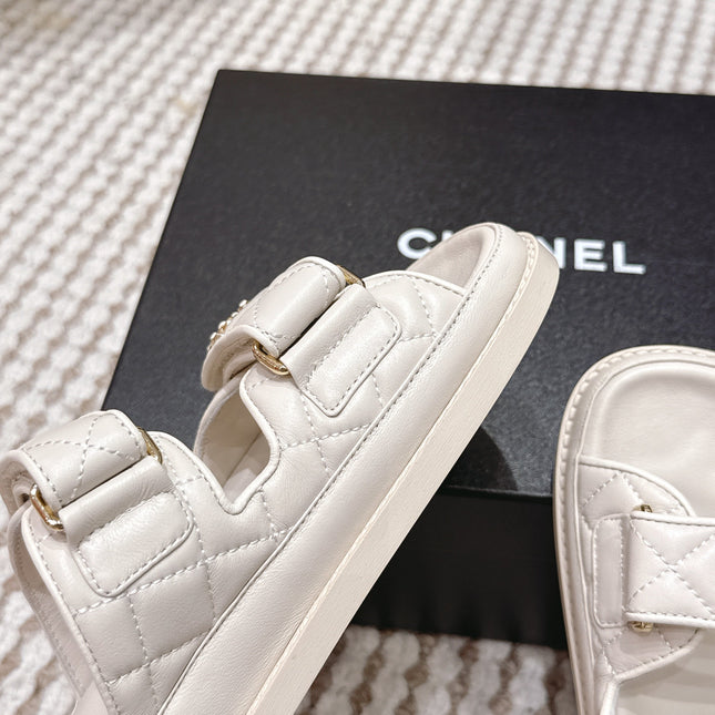 CHANEL 26S SANDALS IN CREAM WHITE CALFSKIN