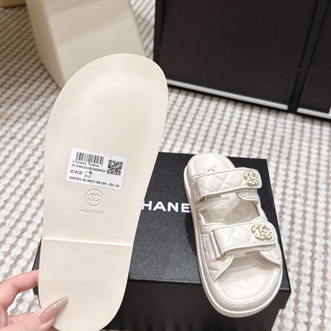 CHANEL 26S SANDALS IN CREAM WHITE CALFSKIN