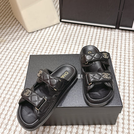 CHANEL 26S SANDALS IN BLACK CALFSKIN
