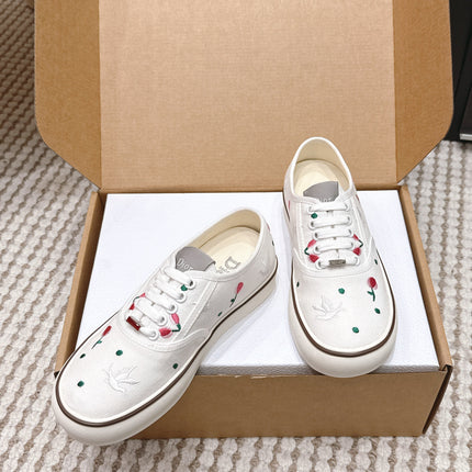 DIOR 26S SALTWIND SNEAKER IN WHITE FABRIC STYLE 1