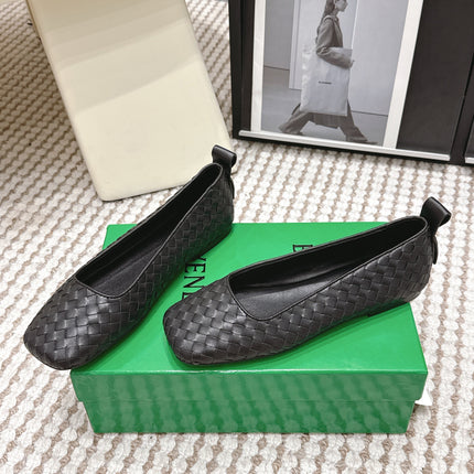 BOTTEGA VENETA 26S SQUARE-TOE FLATS IN BLACK TECHNICAL WOVEN LAMBSKIN
