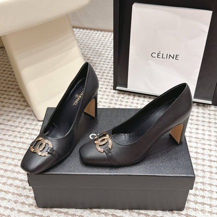 CHANEL 26S HIGH HEELS 95 MM IN BLACK CALFSKIN WITH GOLD-TONE CC LOGO