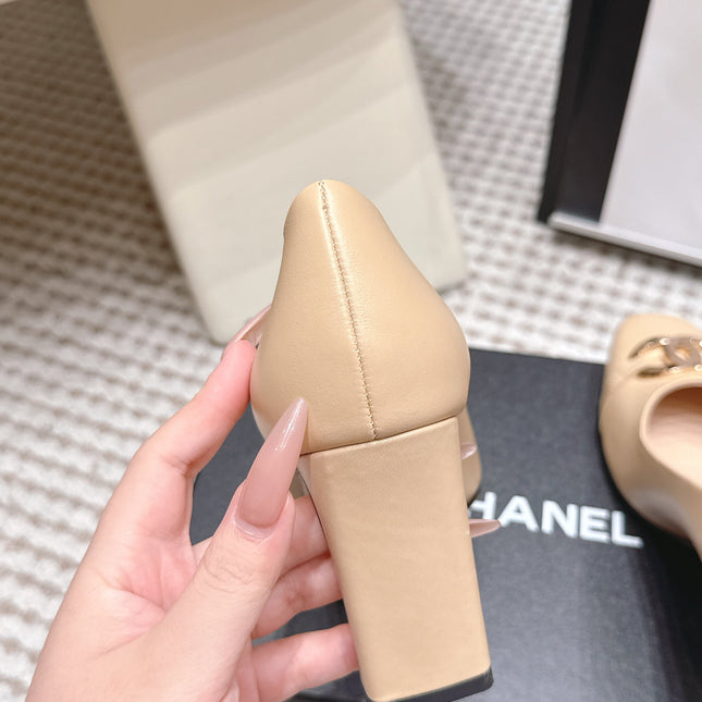 CHANEL 26S HIGH HEELS 95 MM IN BEIGE CALFSKIN WITH GOLD-TONE CC LOGO