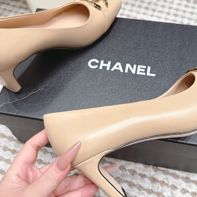 CHANEL 26S HIGH HEELS 75 MM IN BEIGE CALFSKIN WITH GOLD-TONE CC LOGO