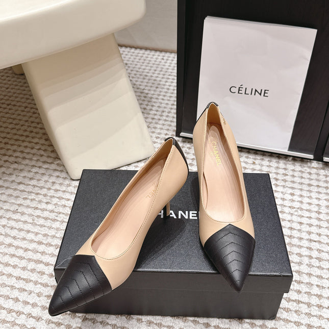 CHANEL 26S HIGH HEELS IN BEIGE LAMBSKIN WITH BLACK CHEVRON-QUILTED TOE