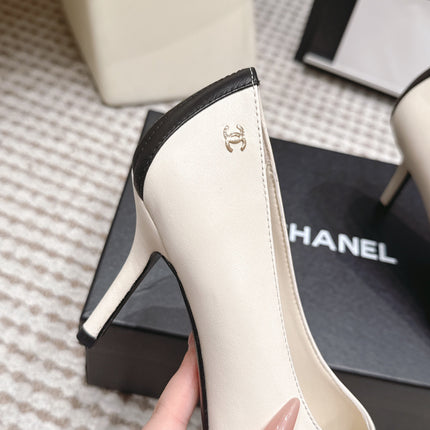 CHANEL 26S HIGH HEELS IN WHITE LAMBSKIN WITH BLACK CHEVRON-QUILTED TOE