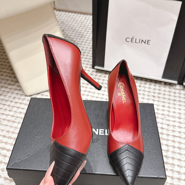 CHANEL 26S HIGH HEELS IN RED LAMBSKIN WITH BLACK CHEVRON-QUILTED TOE