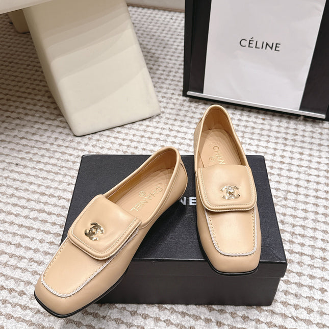 CHANEL 26S LOAFERS IN BEIGE CALFSKIN WITH GOLD-TONE CC LOGO