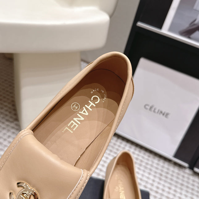 CHANEL 26S LOAFERS IN BEIGE CALFSKIN WITH GOLD-TONE CC LOGO