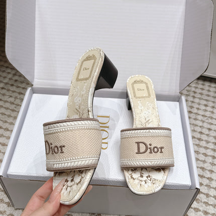 DIOR 26S D-WAY HEELED SLIDE IN MULTICOLOR CANVAS STYLE 08