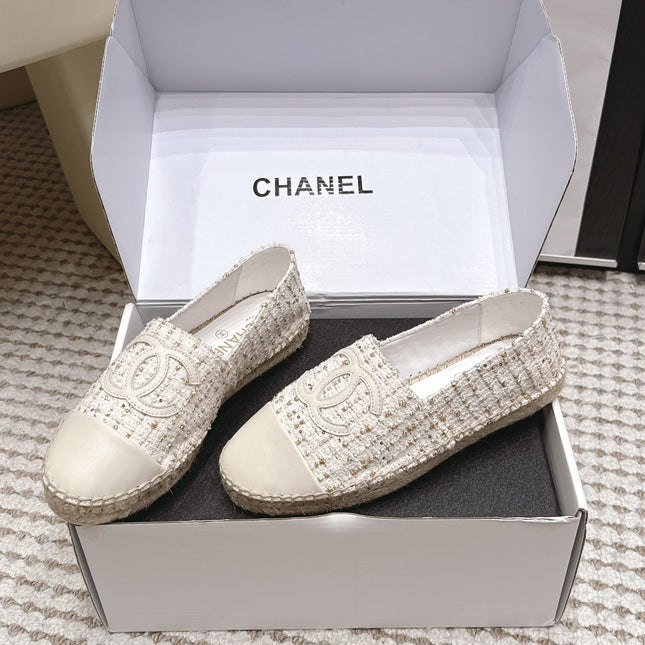 CHANEL 26S SLIP ONS IN WHITE TWEED AND PATENT CALFSKIN