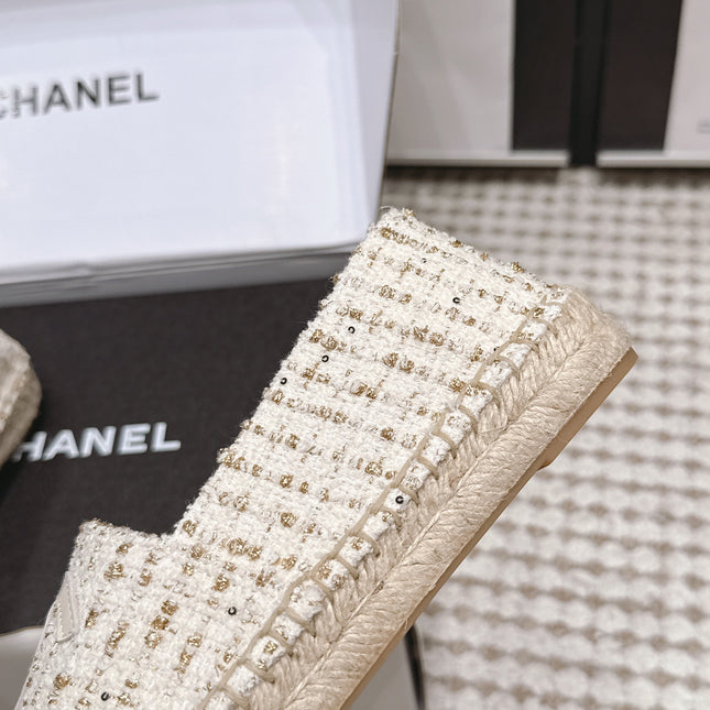 CHANEL 26S SLIP ONS IN WHITE TWEED AND PATENT CALFSKIN