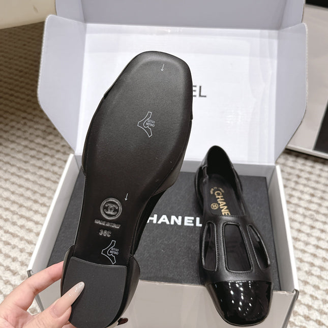 CHANEL 26S ROUND TOE MARY JANE FLATS IN BLACK CUTOUT CALFSKIN
