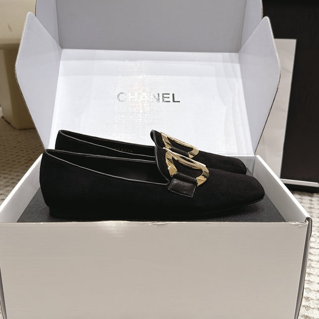 CHANEL 26S SQUARE TOE FLATS IN BLACK SUEDE WITH GOLD TONE CC LOGO
