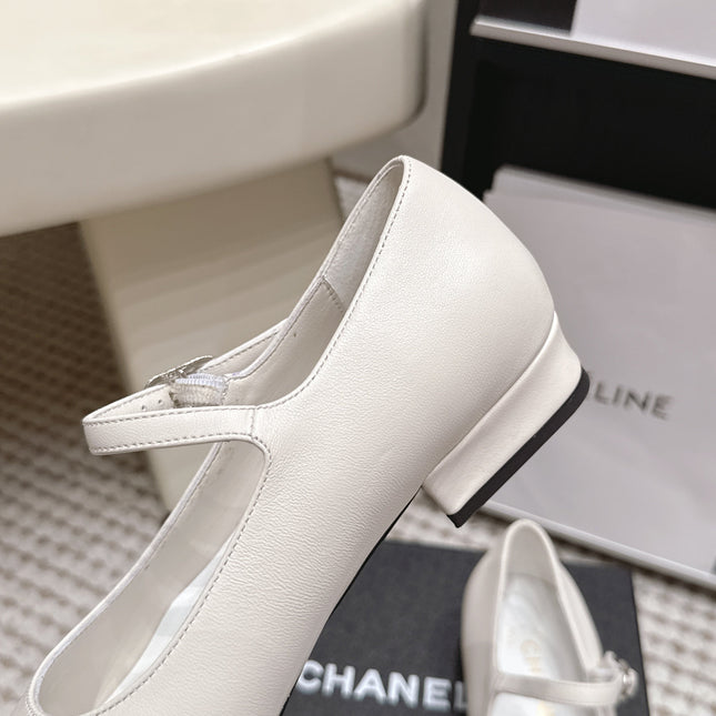 CHANEL 26S SQUARE TOE MARY JANE FLATS IN OFF WHITE CALFSKIN