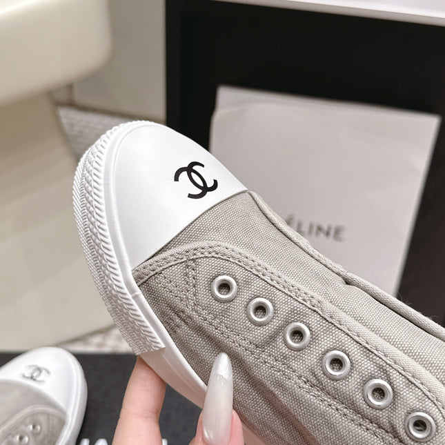 CHANEL 26S SNEAKERS IN LIGHT GREY CANVAS
