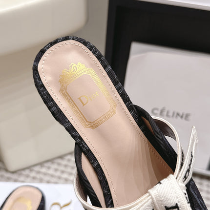 DIOR 26S CLOSED-TOE LOW-HEEL MULE IN BLACK OBLIQUE JACQUARD WITH BOW