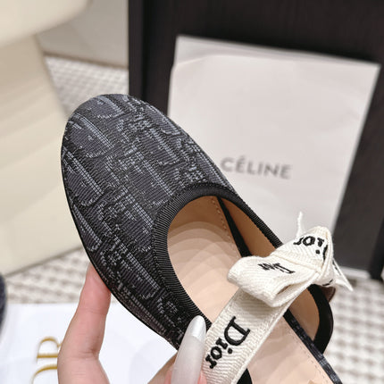 DIOR 26S CLOSED-TOE LOW-HEEL MULE IN BLACK OBLIQUE JACQUARD WITH BOW