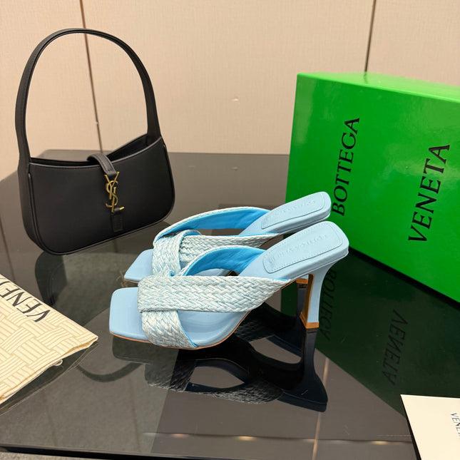 BOTTEGA VENETA 26S HEELED SANDALS 95 MM IN LIGHT BLUE CALFSKIN AND RAFFIA