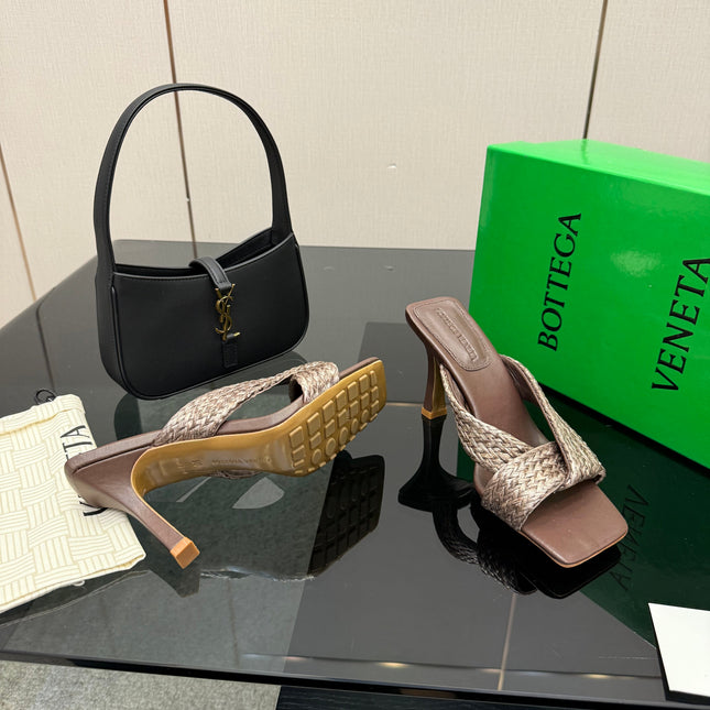 BOTTEGA VENETA 26S HEELED SANDALS 95 MM IN DARK BROWN CALFSKIN AND RAFFIA