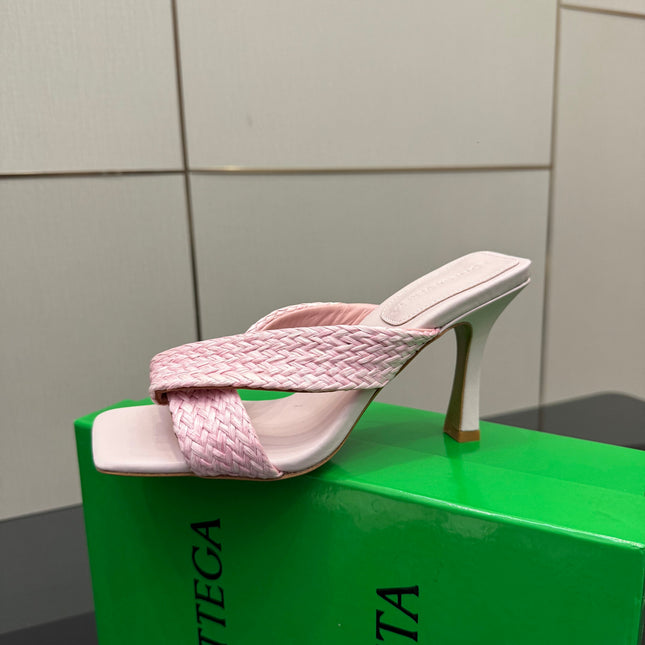 BOTTEGA VENETA 26S HEELED SANDALS 95 MM IN LIGHT PINK CALFSKIN AND RAFFIA
