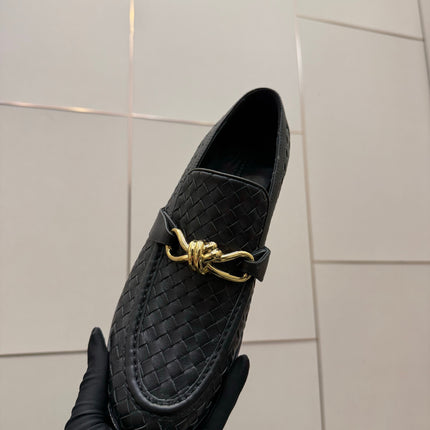 BOTTEGA VENETA 26S LOAFERS IN BLACK TECHNICAL WOVEN CALFSKIN STYLE 4