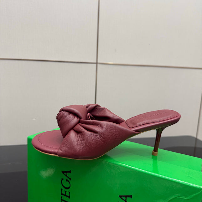 BOTTEGA VENETA 26S KNOT-STRAP HIGH-HEEL SANDALS IN DARK RED LAMBSKIN