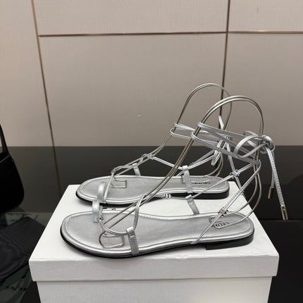 CELINE 26S TRIOMPHE LACE UP FLAT SANDALS IN SILVER CALFSKIN