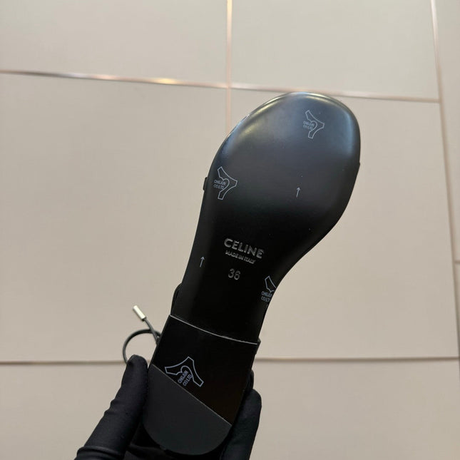 CELINE 26S TRIOMPHE LACE UP FLAT SANDALS IN BLACK CALFSKIN