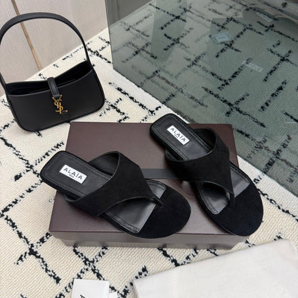 ALAIA 26S THONG MULE SANDALS IN BLACK SUEDE