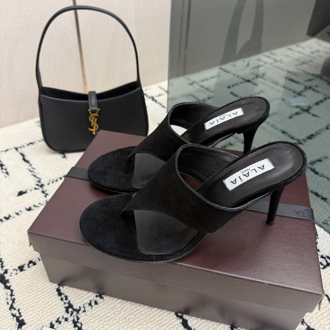 ALAIA 26S HEELED THONG MULE SANDALS IN BLACK SUEDE