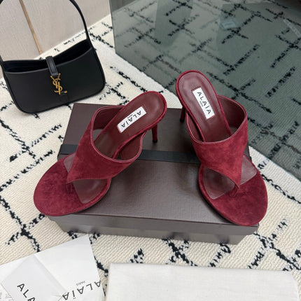 ALAIA 26S HEELED THONG MULE SANDALS IN BURGUNDY SUEDE
