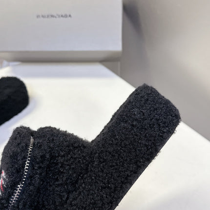 BALENCIAGA 25S SLIPPERS IN BLACK FAUX SHEARLING