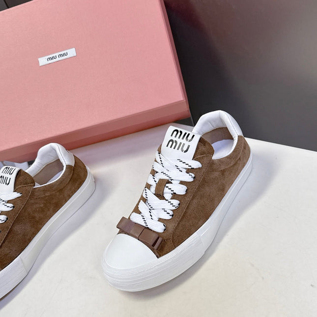 MIUMIU 25S SNEAKERS IN EARTH BROWN SUEDE
