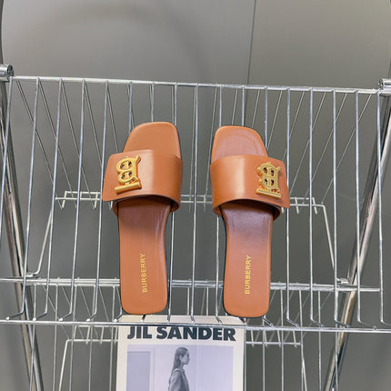 BURBERRY 26S FLAT SLIDE SANDALS IN CARAMEL BROWN CALFSKIN GOLD HARDWARE