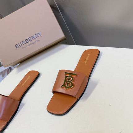 BURBERRY 26S FLAT SLIDE SANDALS IN CARAMEL BROWN CALFSKIN GOLD HARDWARE